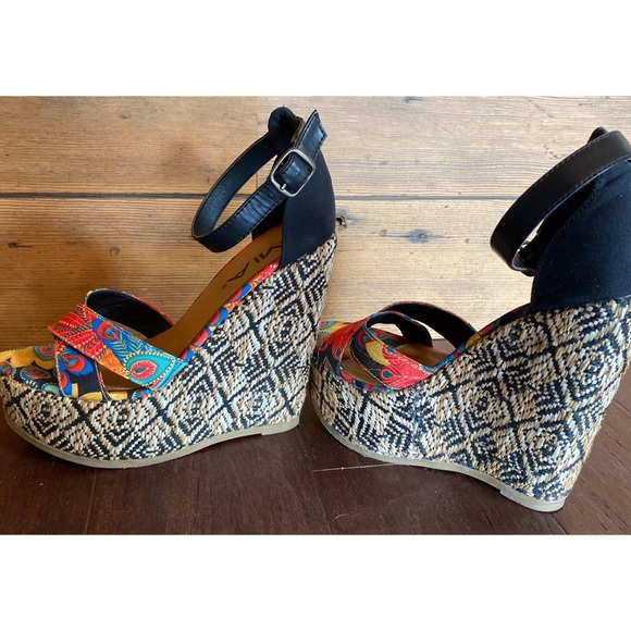 MIA Reeba Wedge - Picture 5 of 7